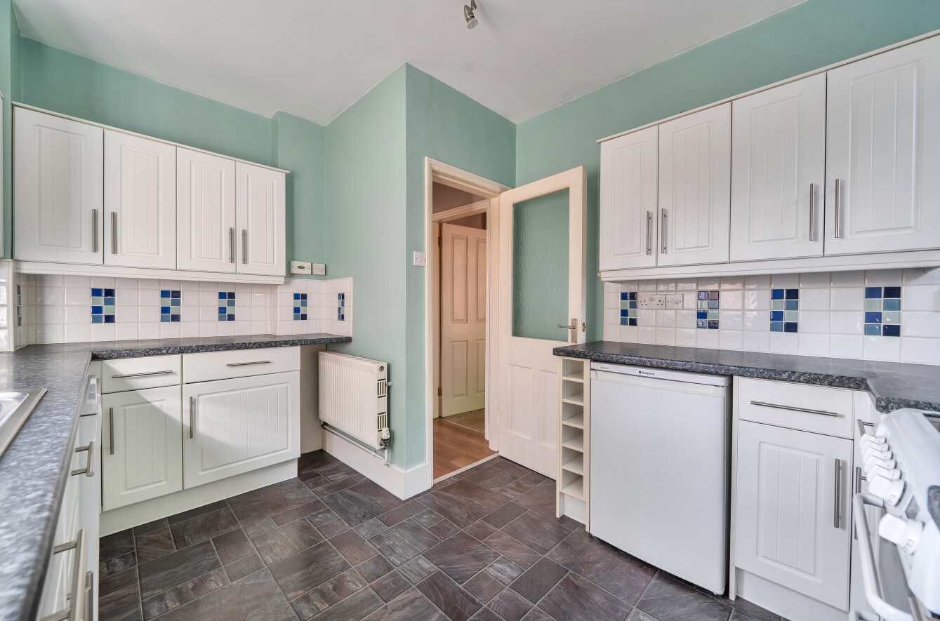 2 bedroom  detached house for sale