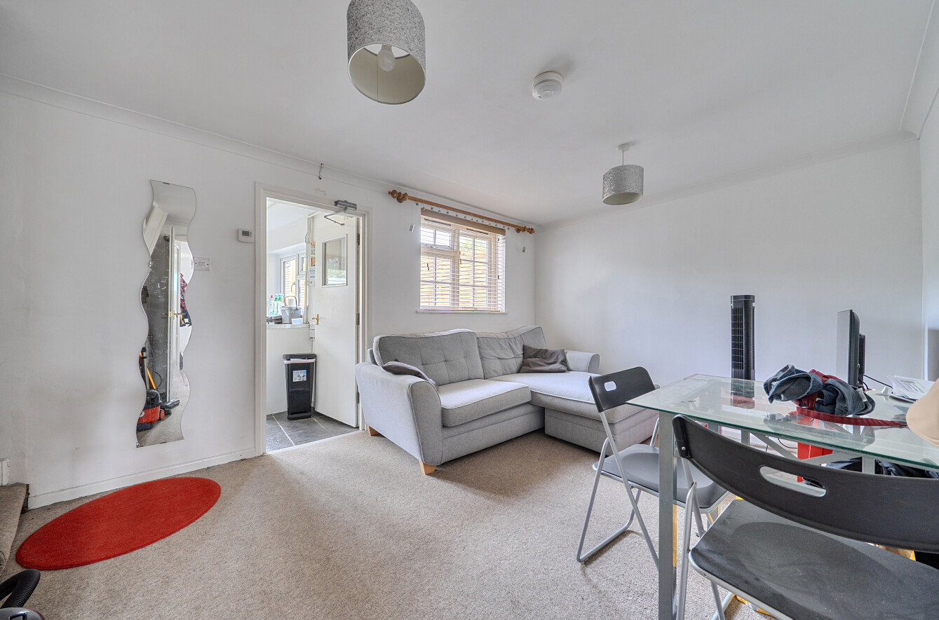 4 bedroom  terraced house for sale