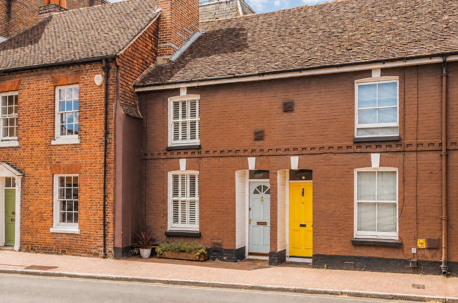 2 bedroom terraced house for sale