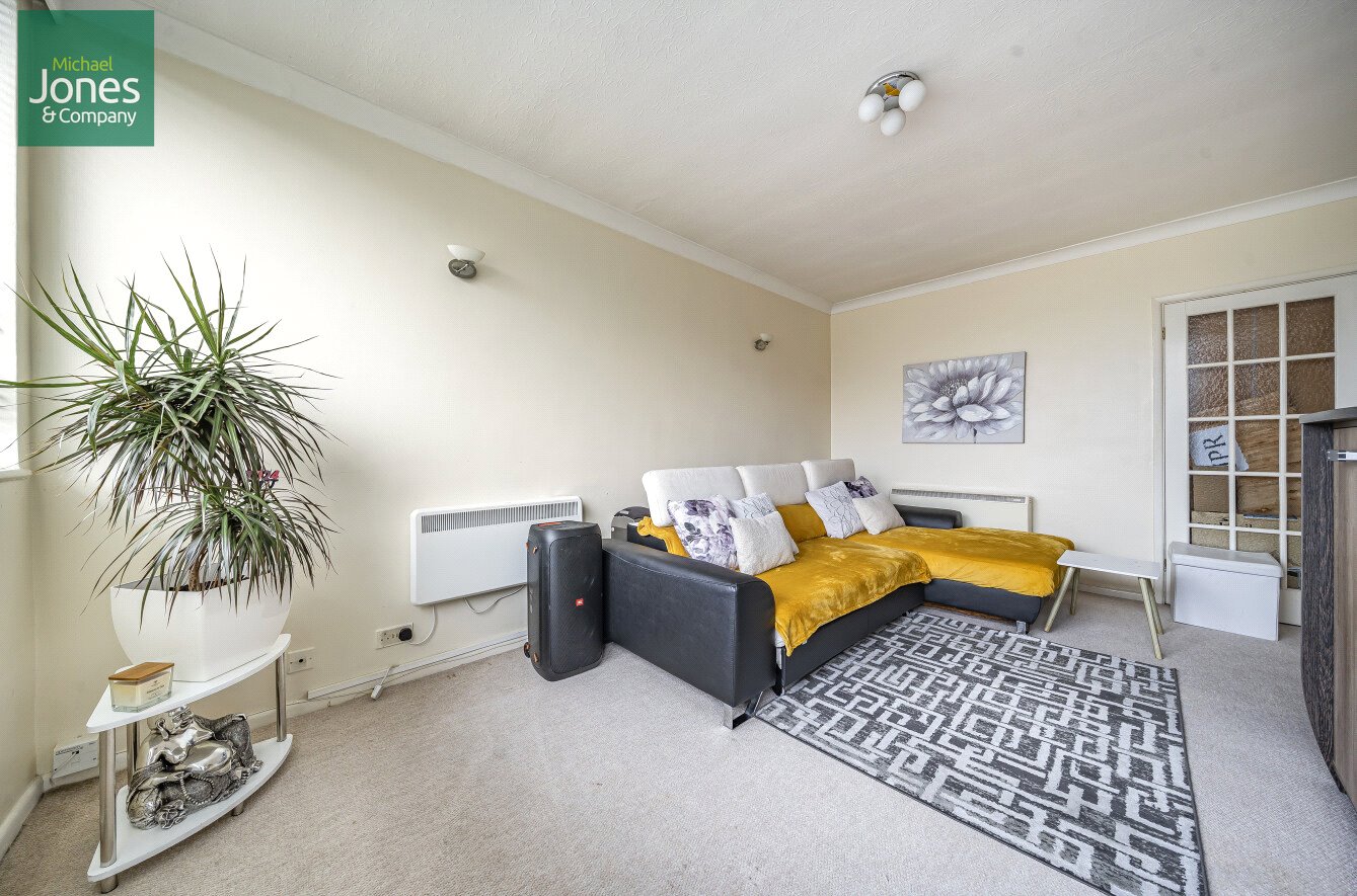 1 bedroom apartment to rent