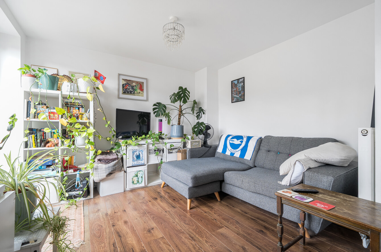 2 bedroom apartment to rent