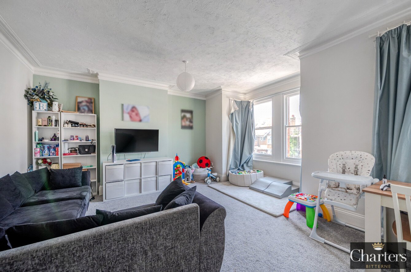2 bedroom apartment to rent