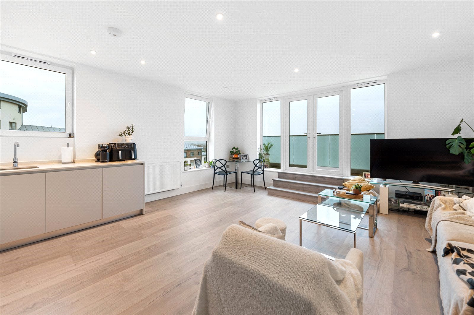 2 bedroom apartment to rent