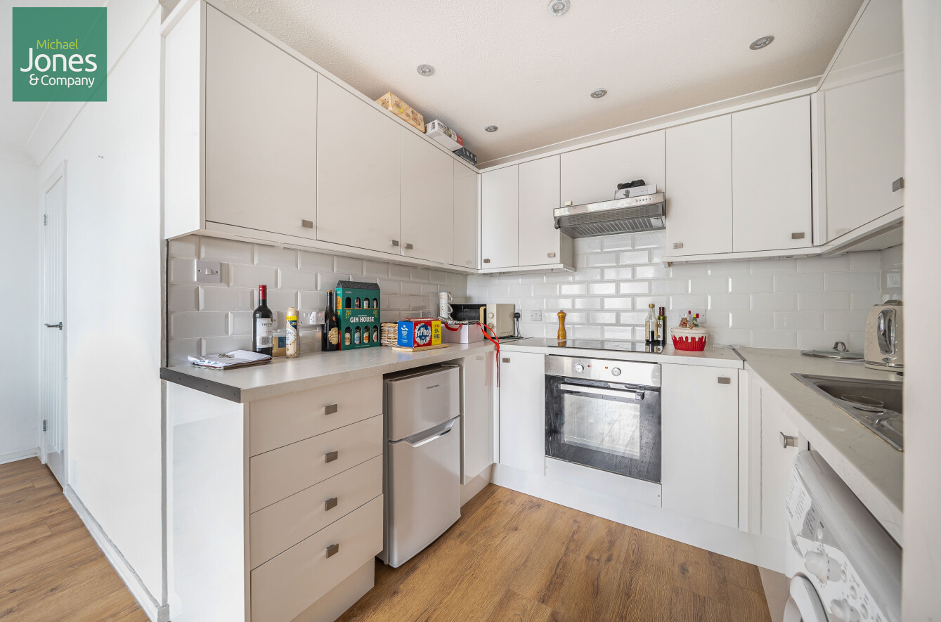 2 bedroom apartment to rent