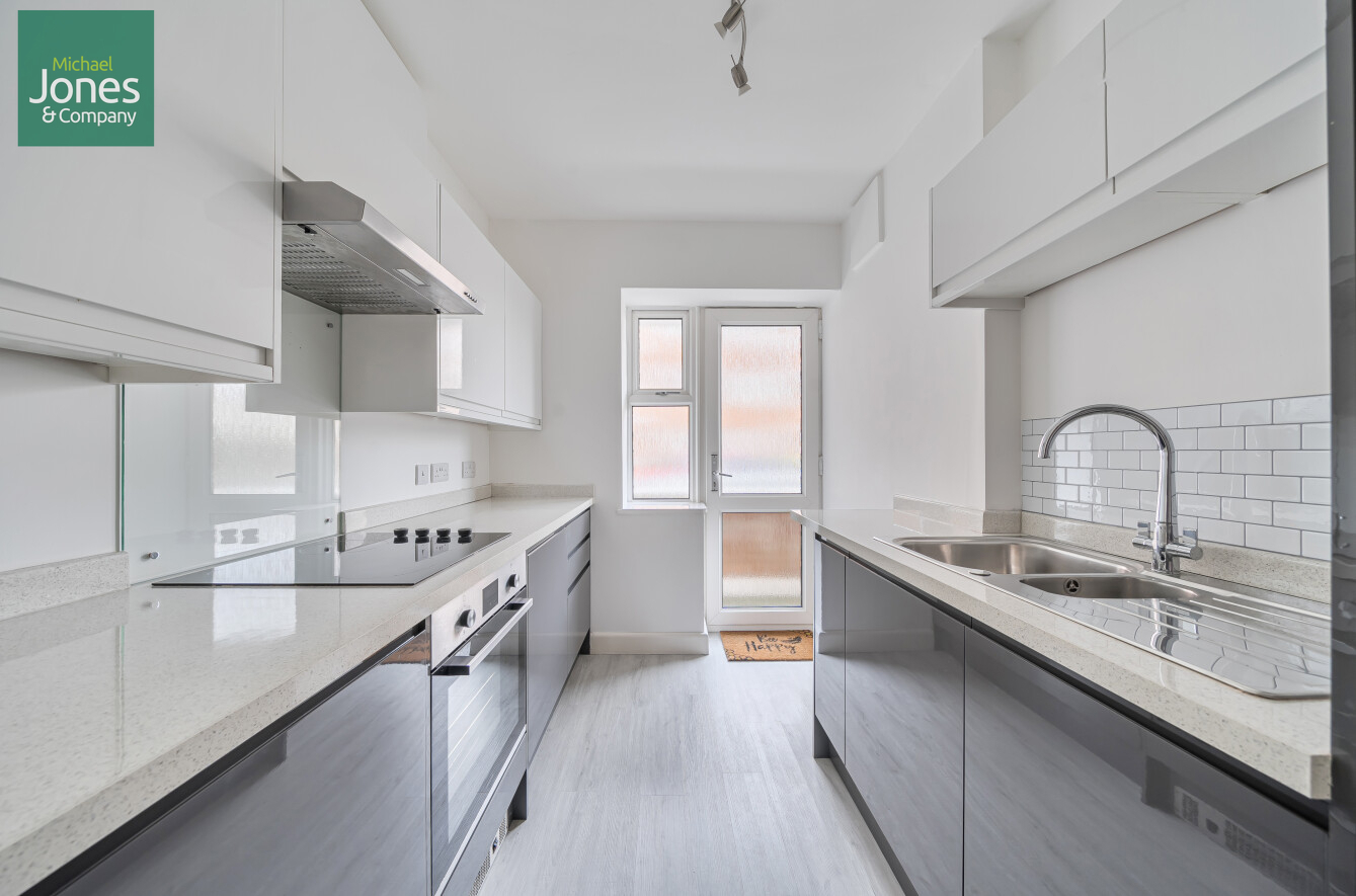 2 bedroom apartment to rent