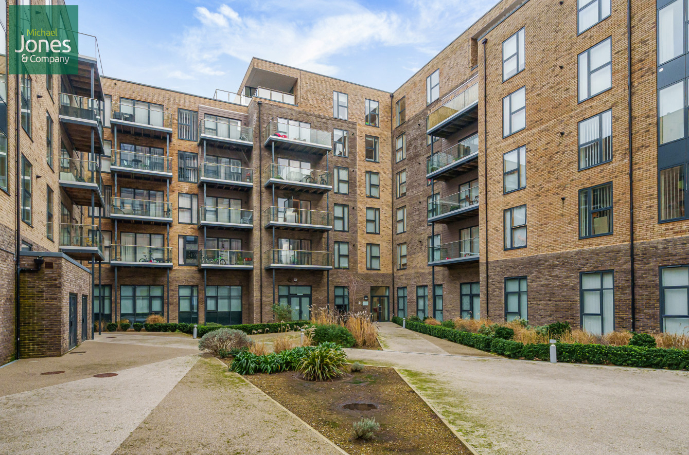 2 bedroom apartment to rent