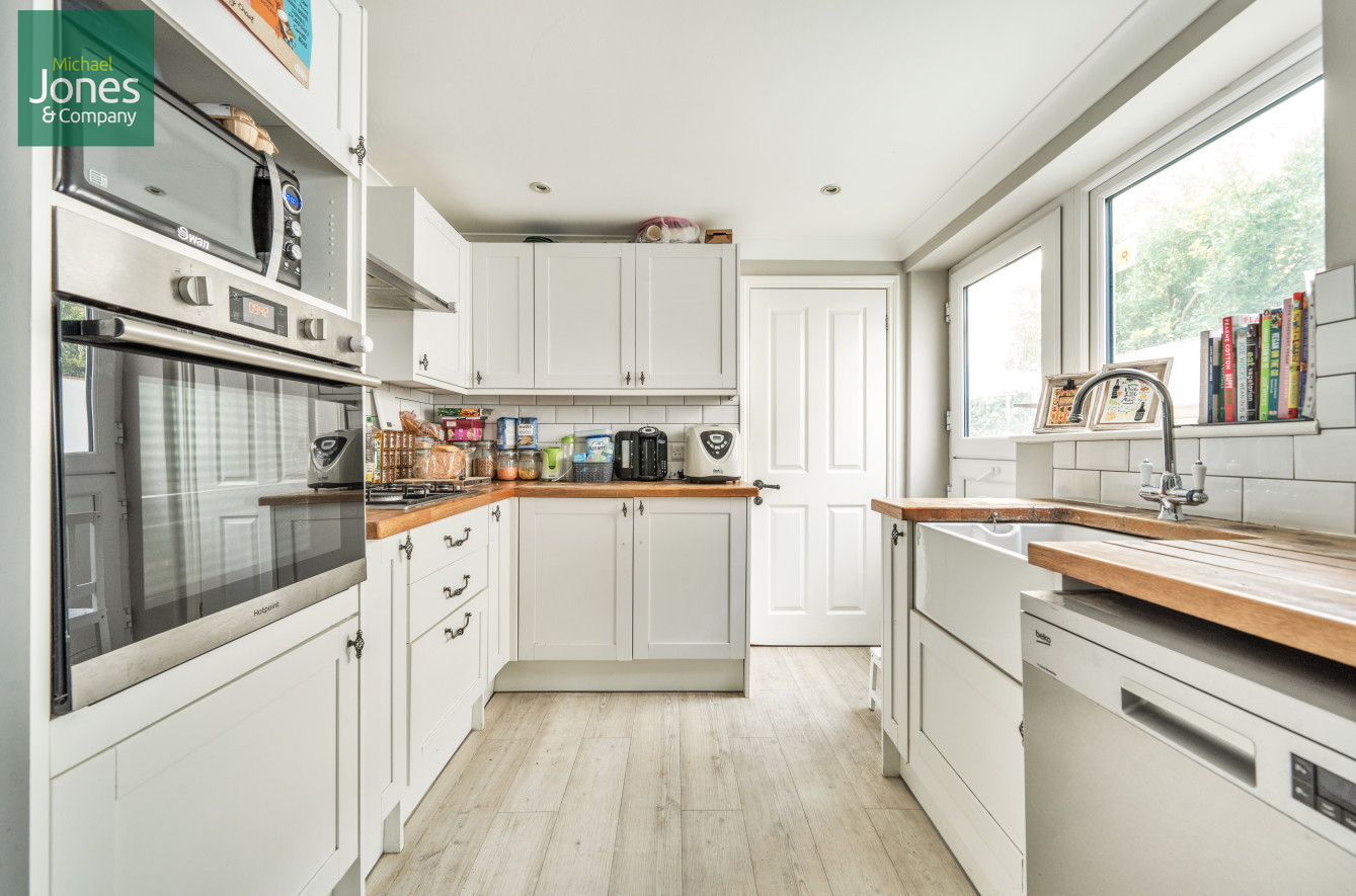 3 bedroom terraced house to rent