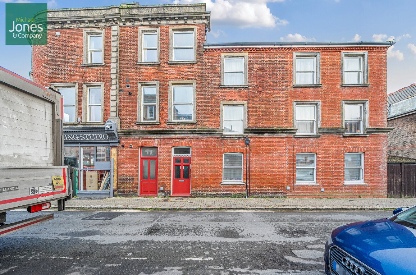 2 bedroom apartment to rent