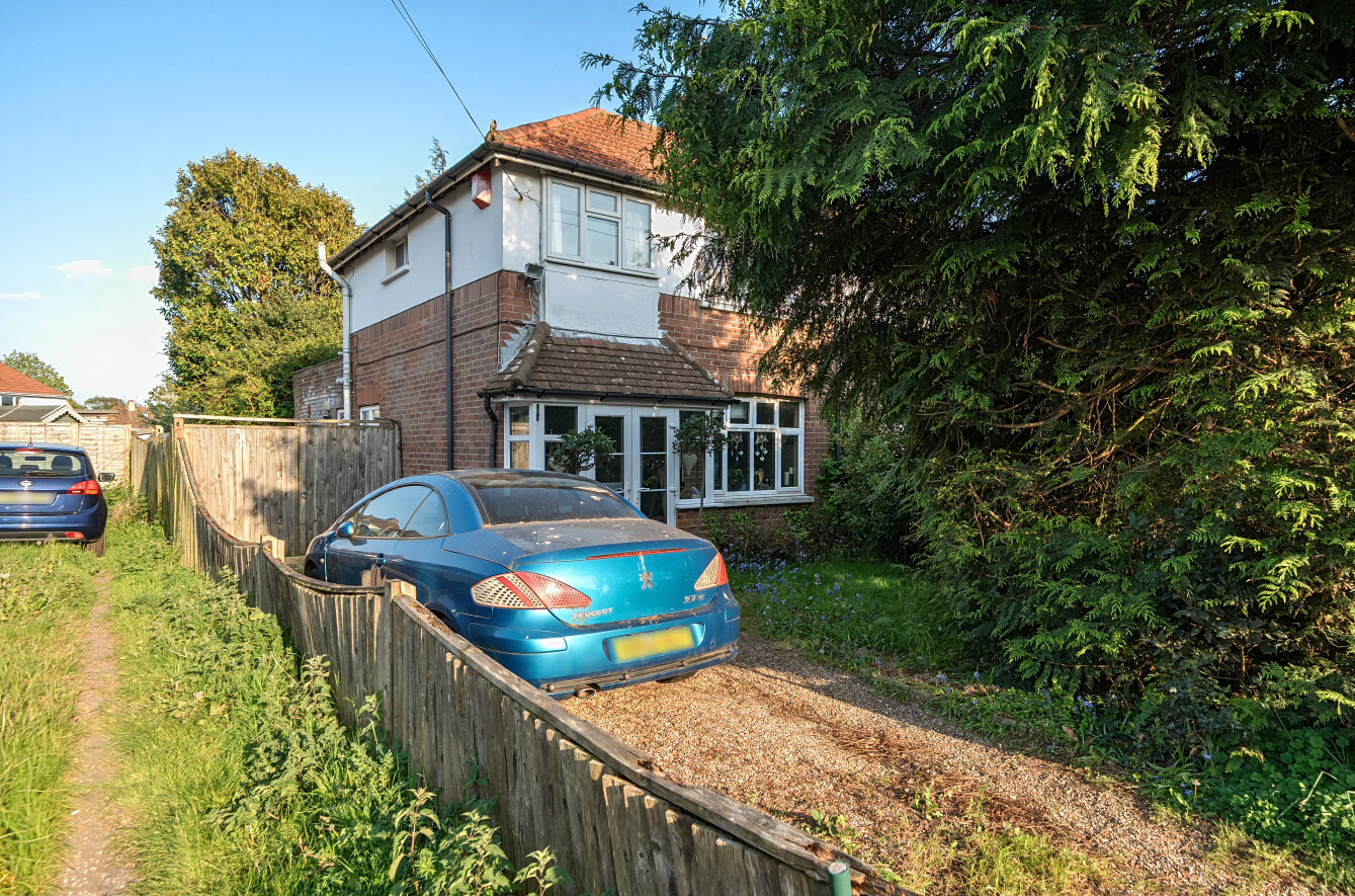 3 bedroom semi-detached house for sale