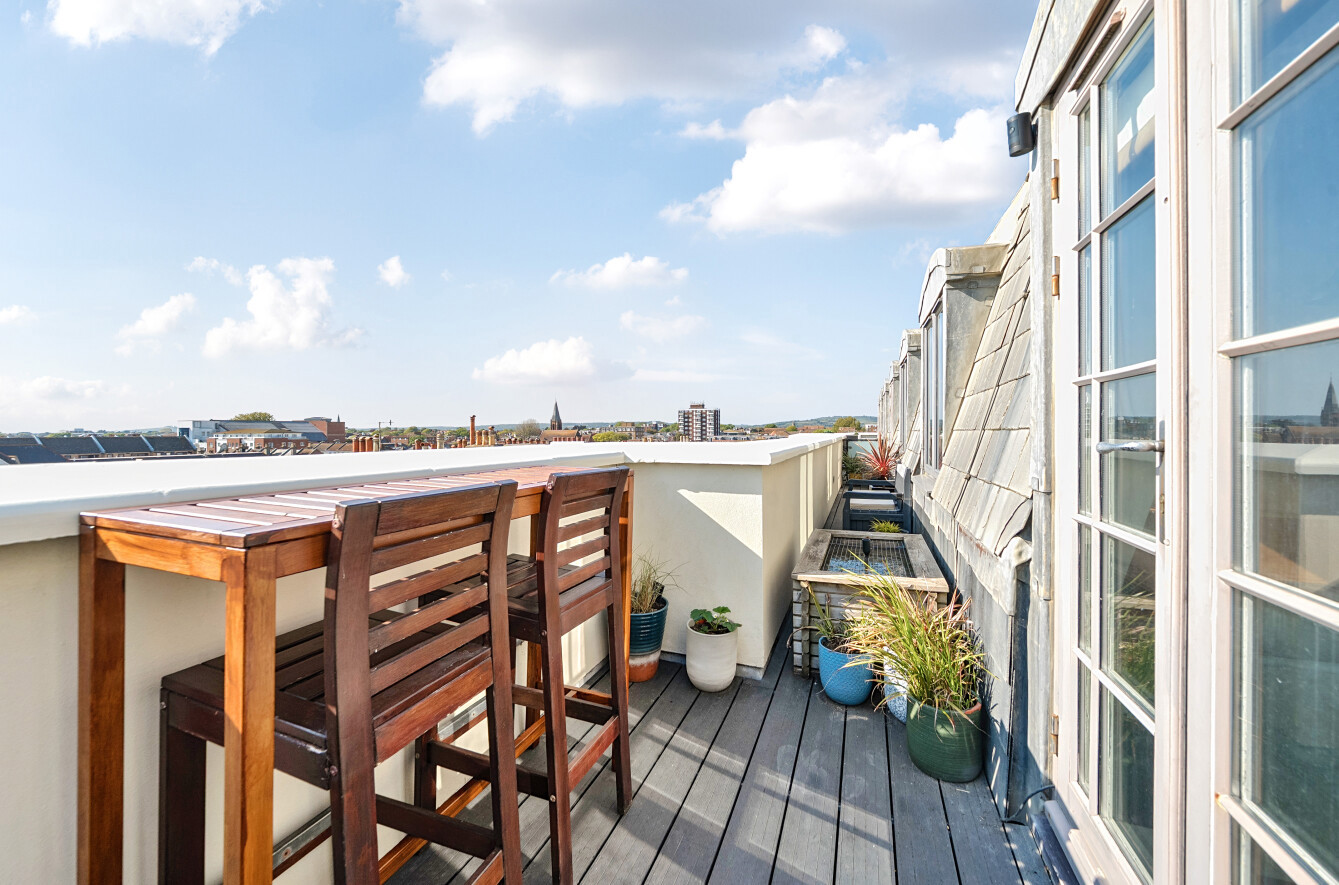 2 bedroom apartment for sale