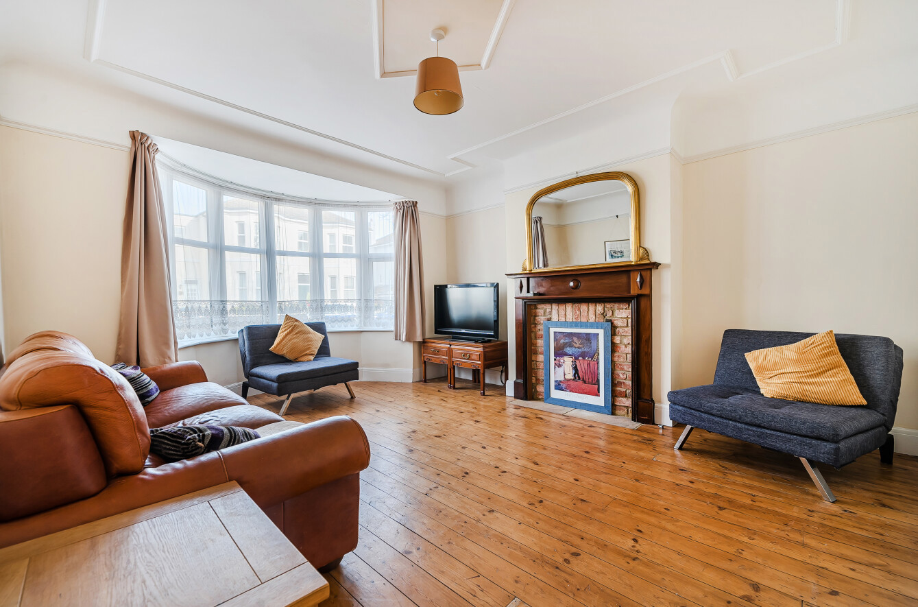 3 bedroom  detached house for sale