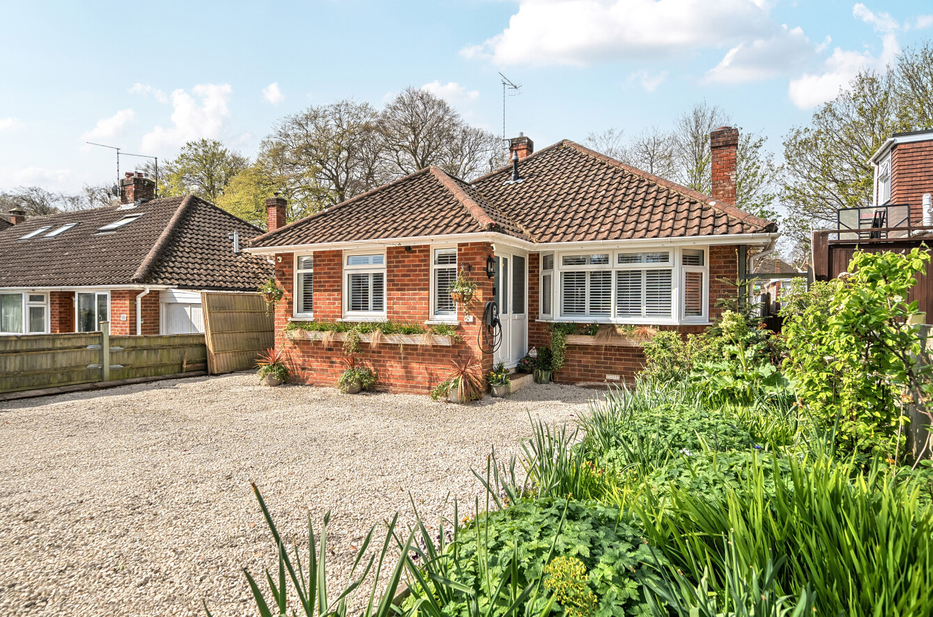 3 bedroom detached bungalow for sale