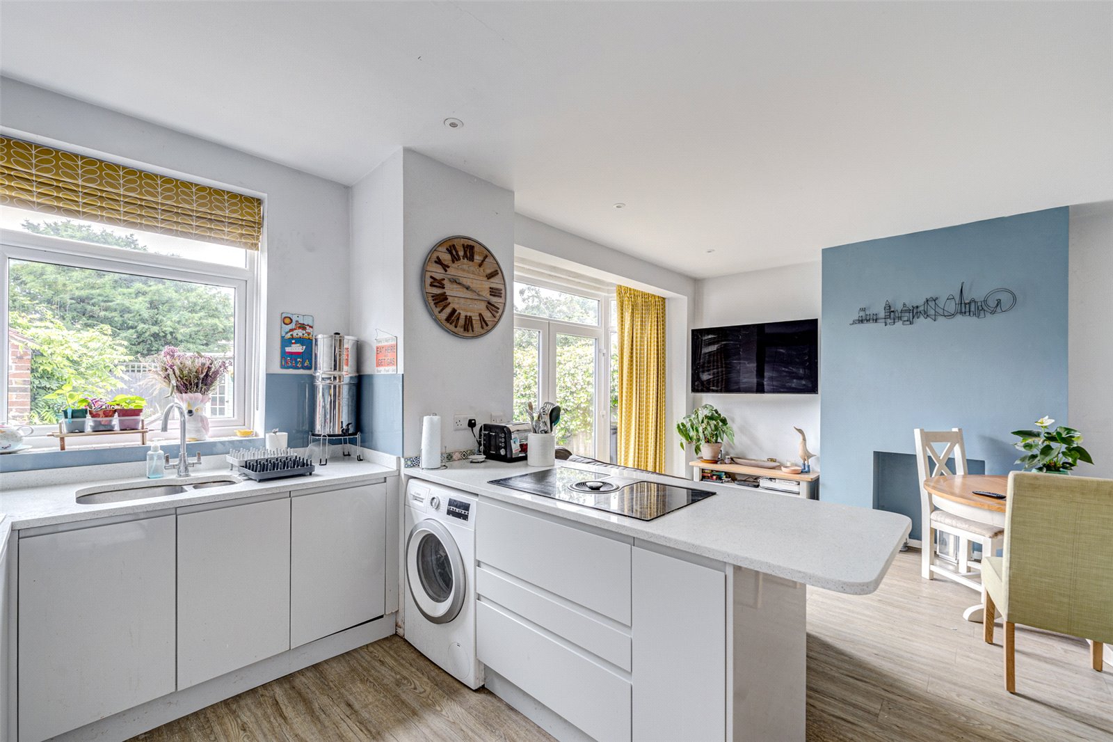 4 bedroom semi-detached house for sale