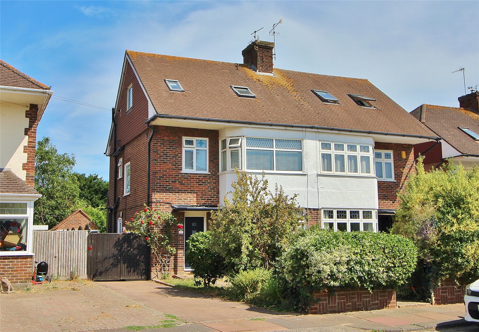 4 bedroom semi-detached house for sale