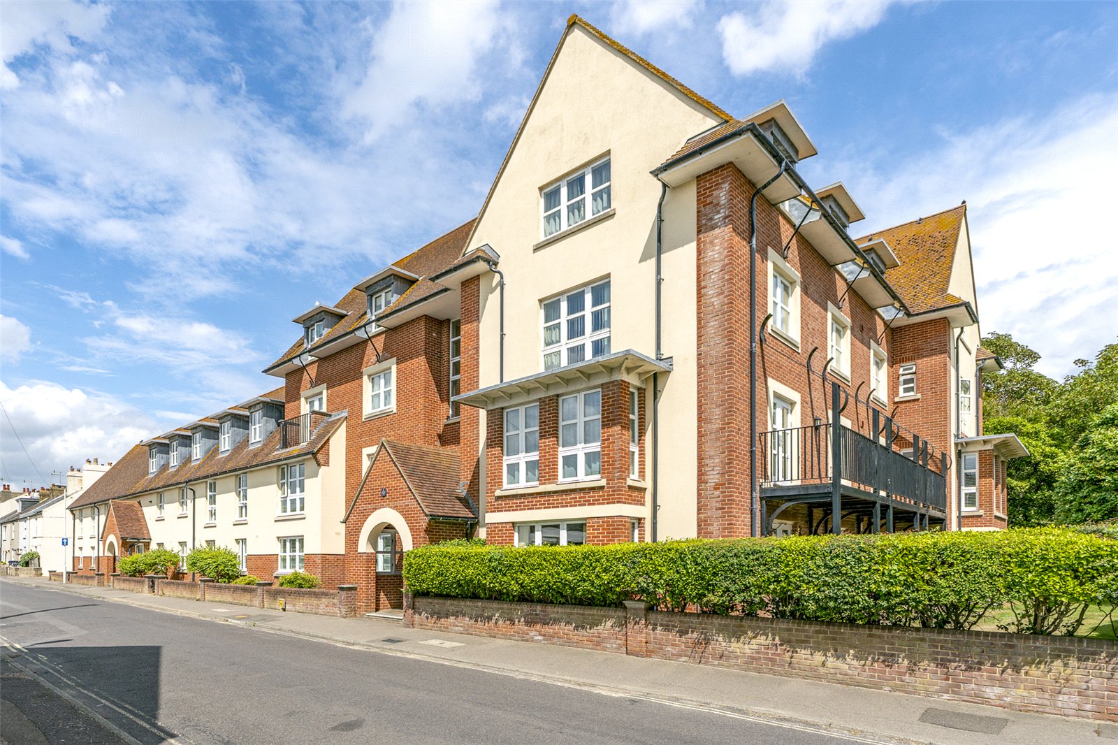 2 bedroom apartment for sale