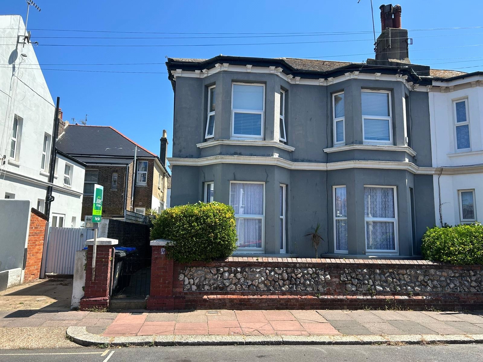 1 bedroom apartment for sale