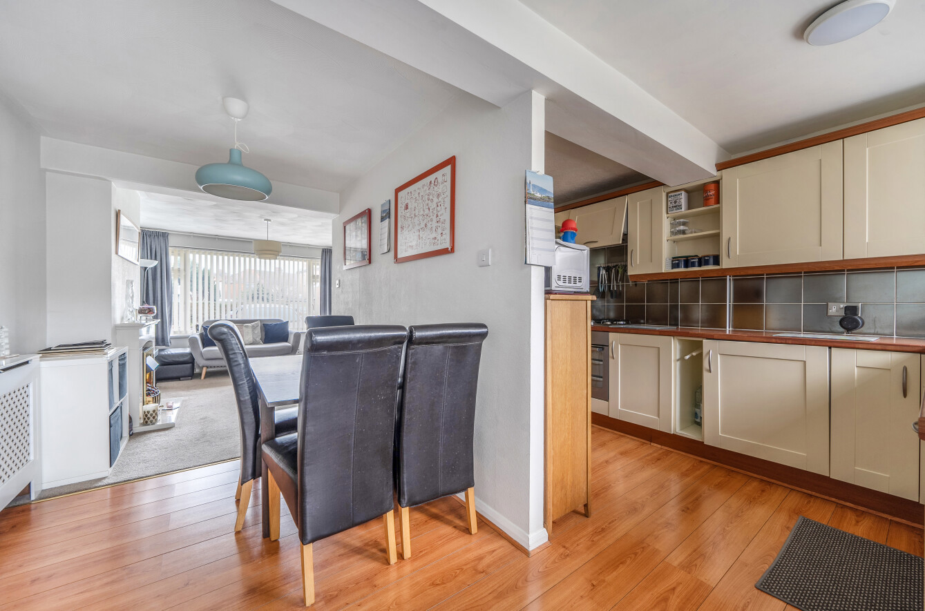 2 bedroom semi-detached house for sale