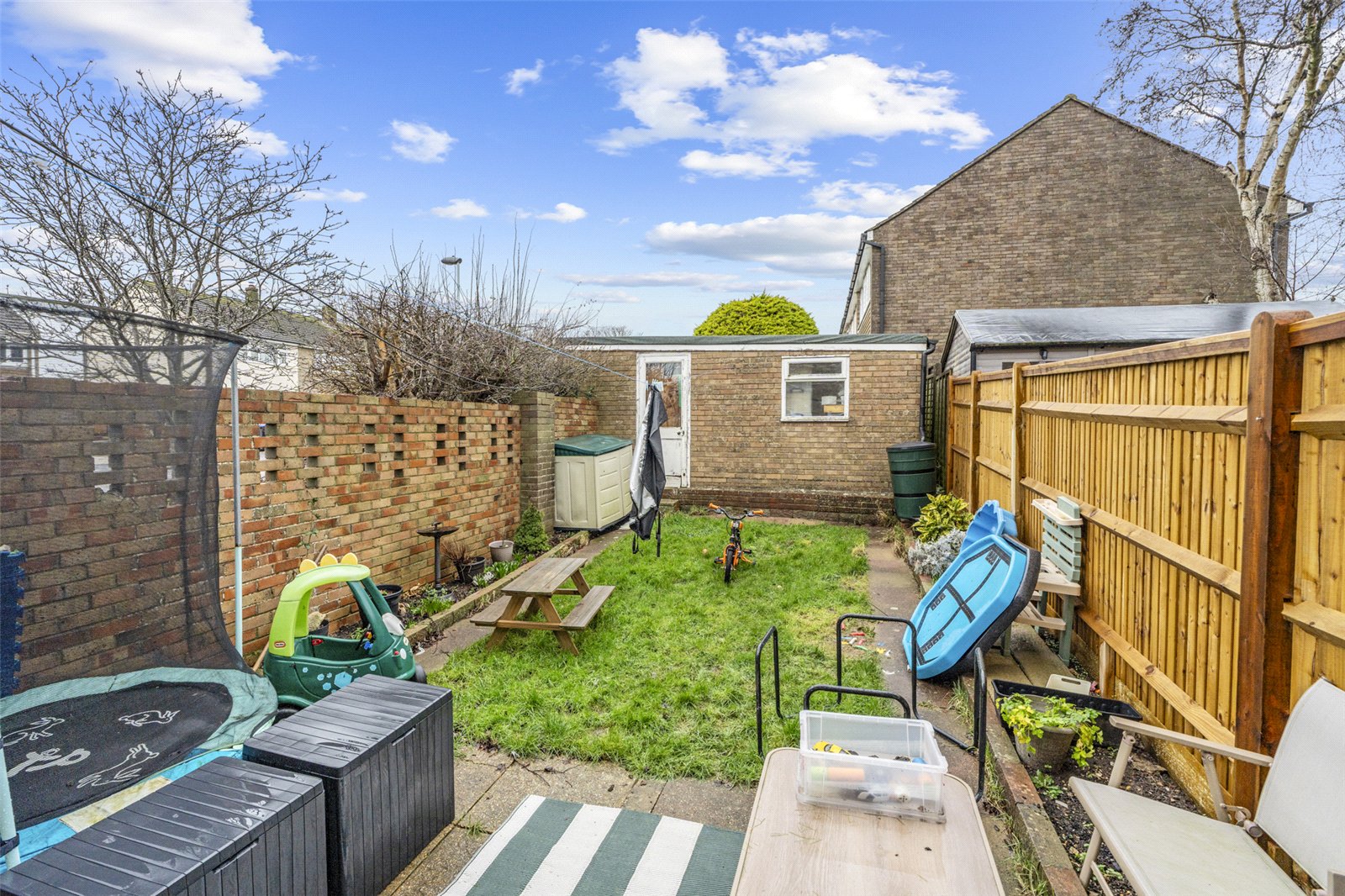 2 bedroom house for sale