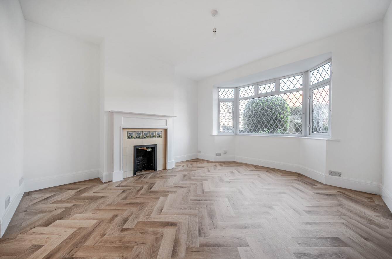 3 bedroom  terraced house for sale