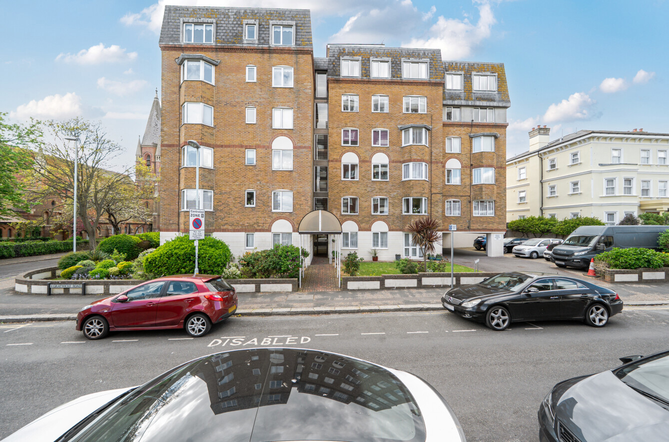 2 bedroom apartment for sale