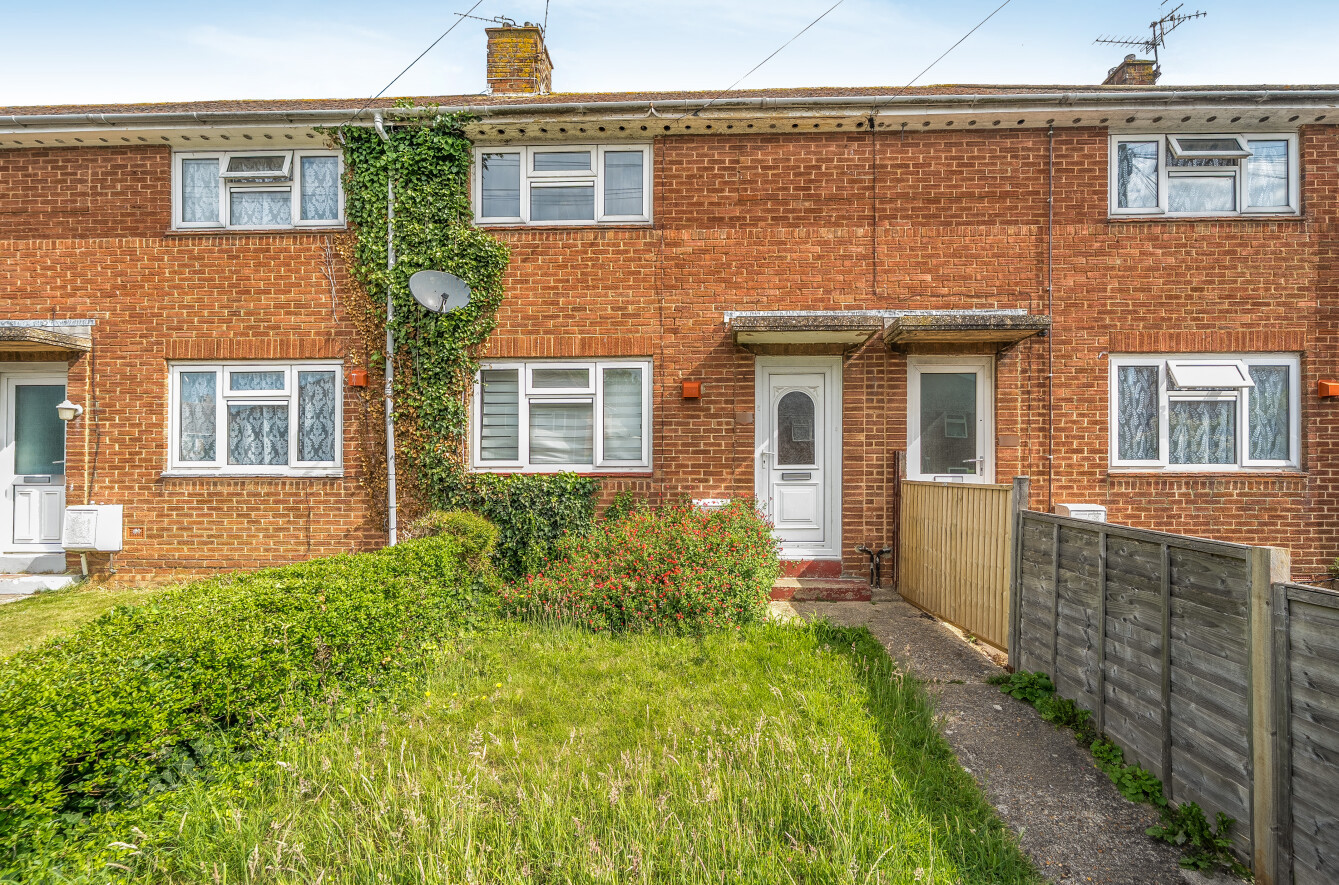 2 bedroom  terraced house for sale