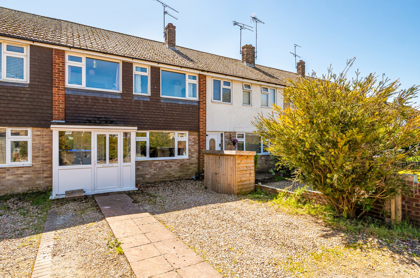 3 bedroom  terraced house for sale
