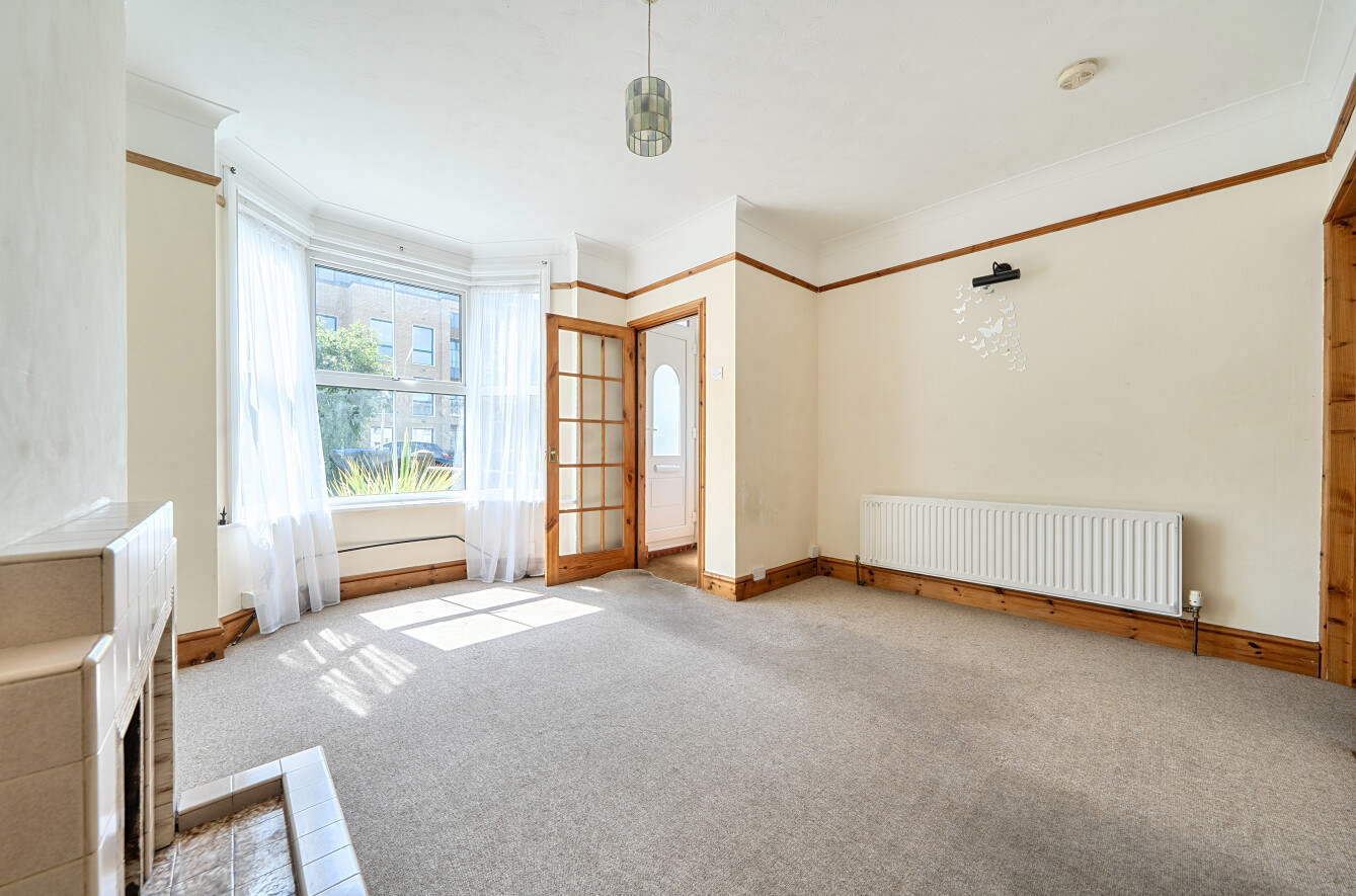 3 bedroom  terraced house for sale