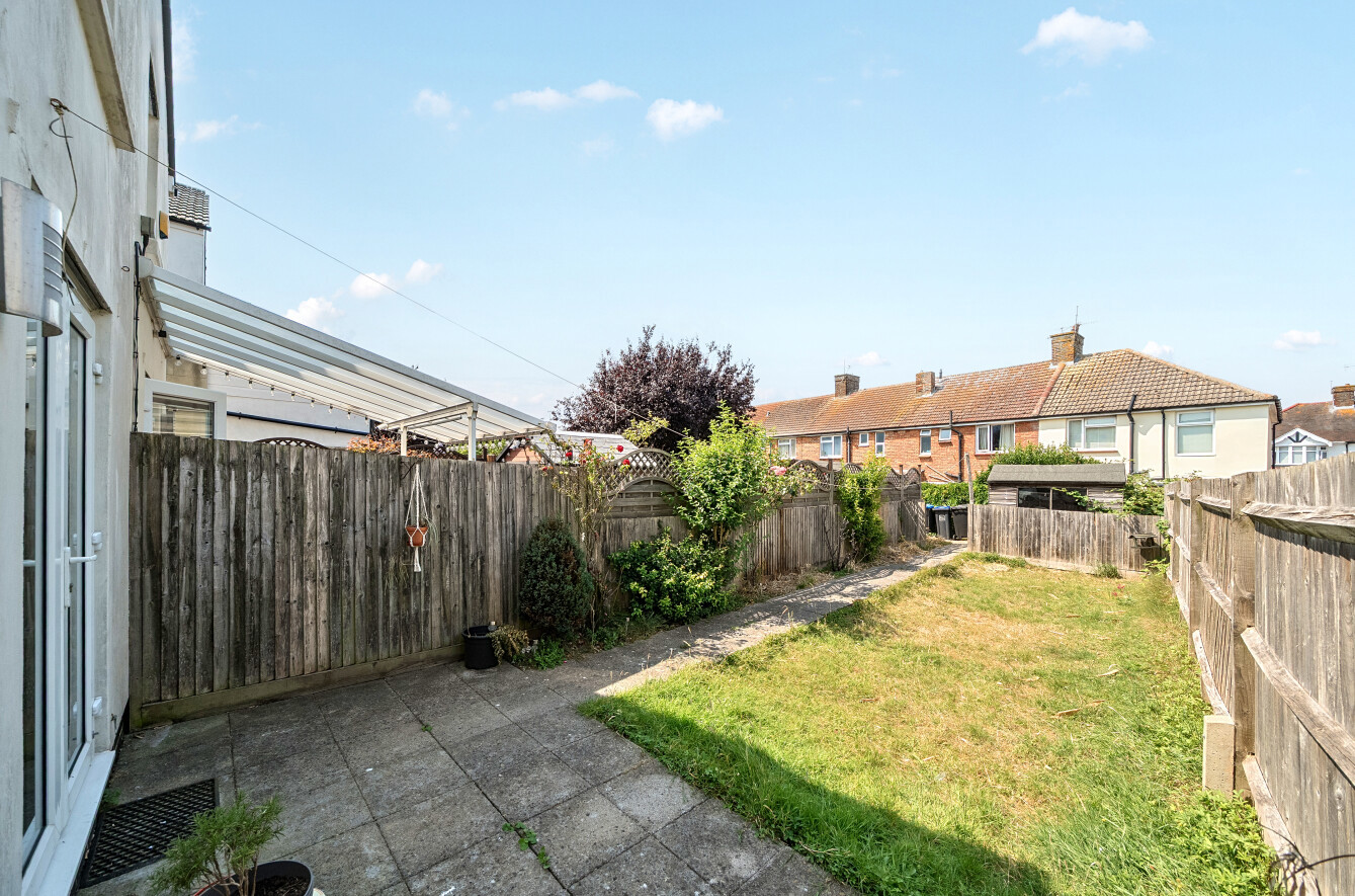 4 bedroom  terraced house for sale