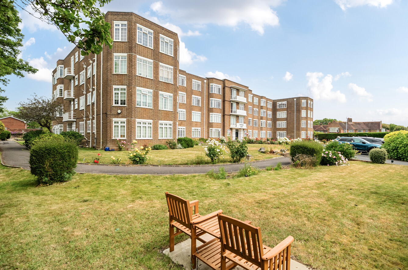 2 bedroom apartment for sale